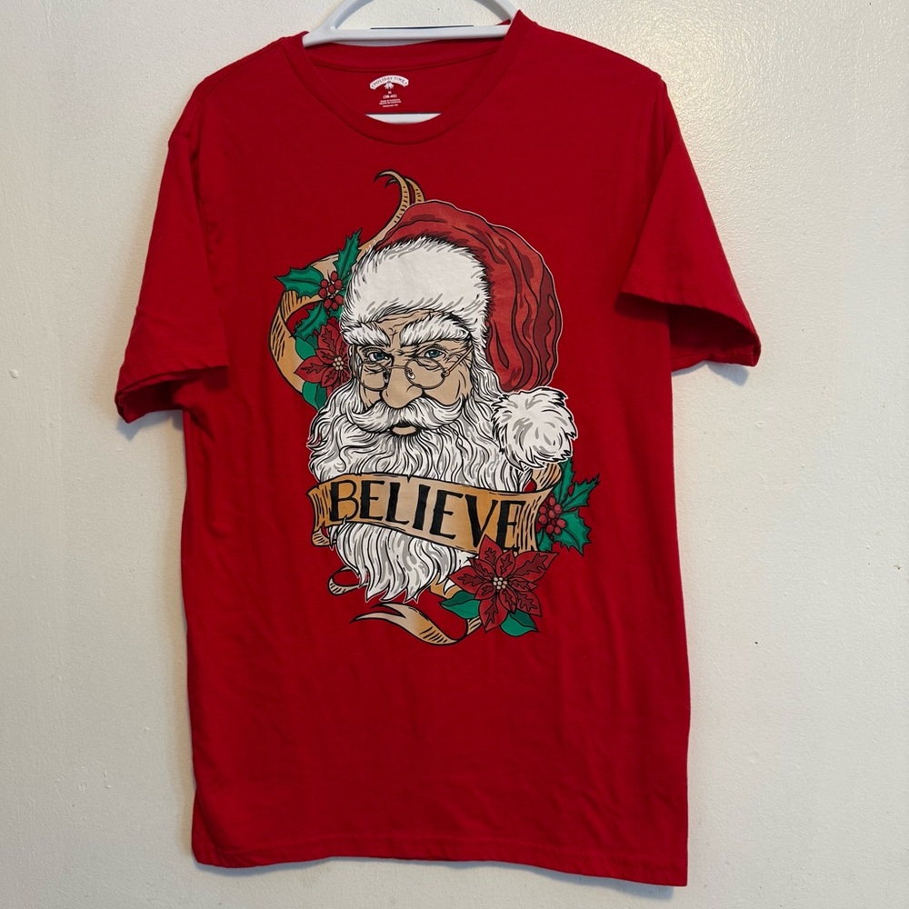Red Santa 'Believe' Holiday Time T-Shirt Size M 38-40 Red Christmas